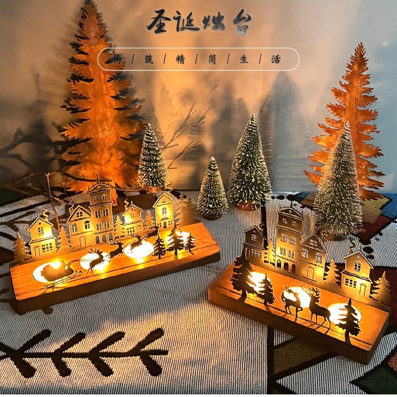 国境を越えた新しい鉄製クリスマスツリーのろうそく台座の木製ベースのろうそくの家のシーンの配置装飾|undefined