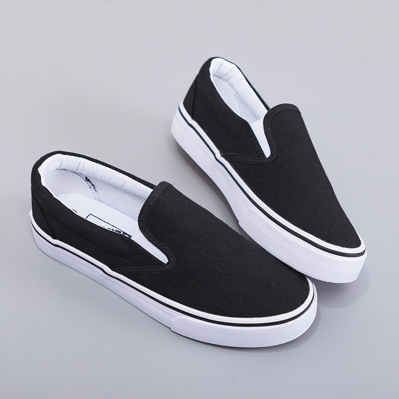Hombres y mujeres zapatos de lona a cuadros negros y blancos de primavera 2026 nuevos zapatos deportivos casuales de estudiantes de estilo coreano tablero de ajedrez zapatos de skate para parejas