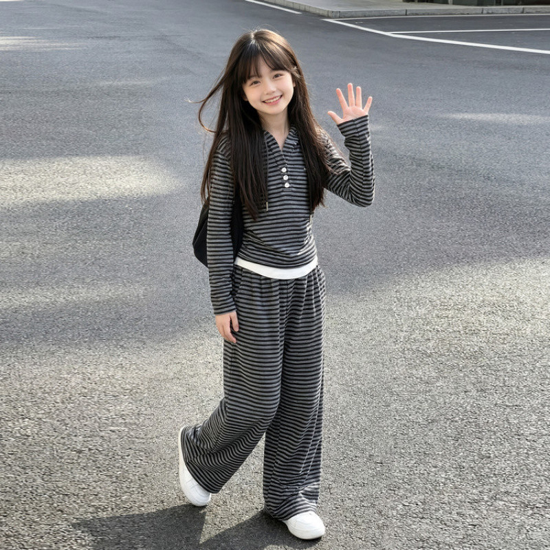 Zhili children's clothing girls' autumn set 2026 new style Korean striped casual popular outfit for girls