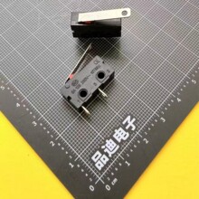 ΢�������ֱ�����̨�������г���λ����С�ҵ���Ϸ����������