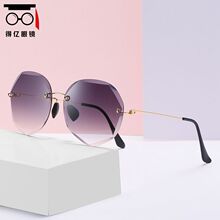 新款太阳镜女时尚无框切边多边形海洋片防紫外线墨镜批发异形时尚
