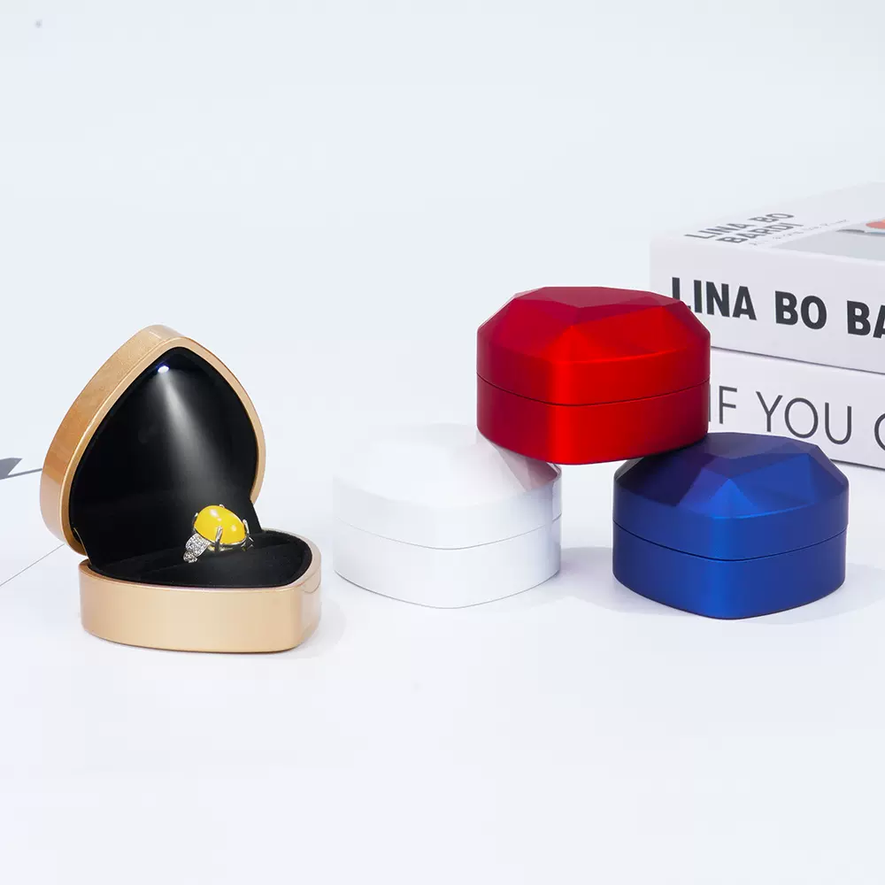 心形灯首饰盒LED灯精巧便携心形戒指盒对戒吊坠饰品展盒可印logo