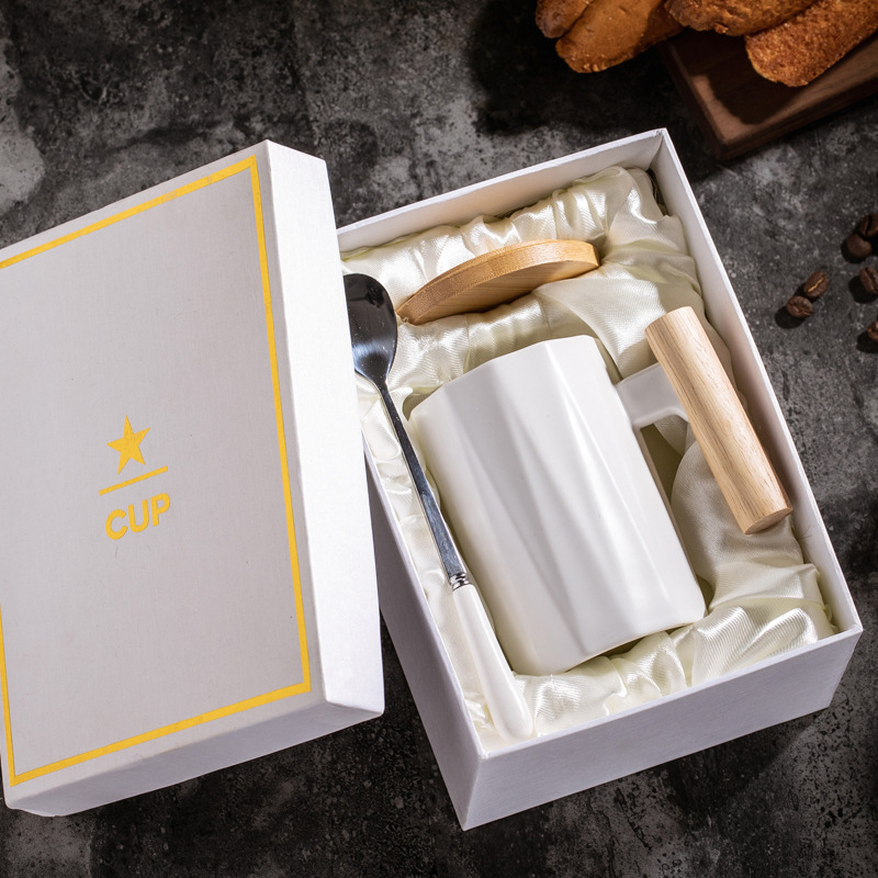 Taza de mango de madera creativa, taza de café, taza de cerámica, taza de agua, taza con tapa, cuchara, LOGOTIPO tallado