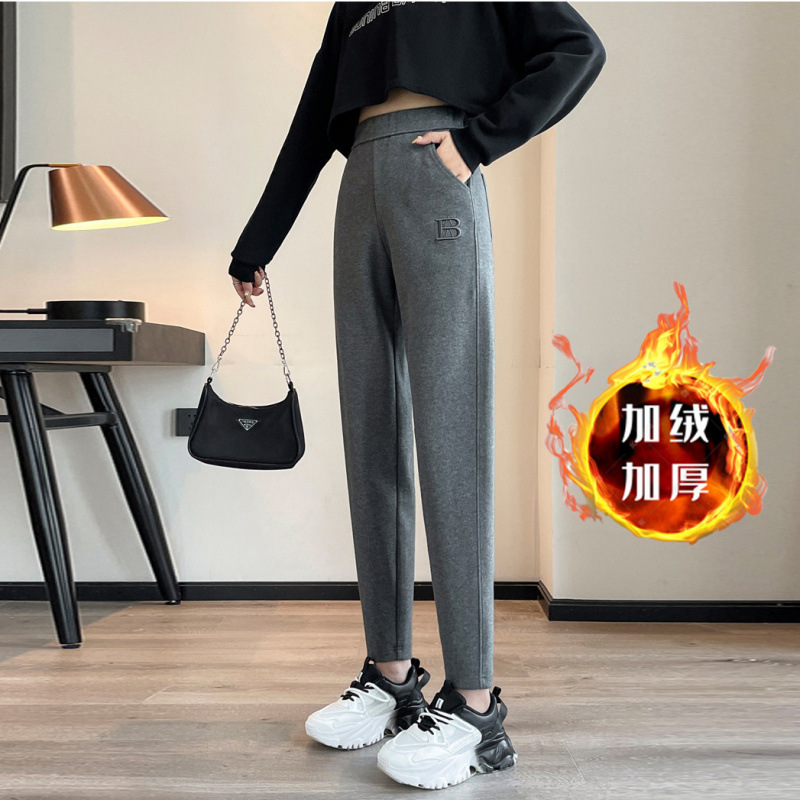 다크 그레이(벨벳 및 두꺼운 072)