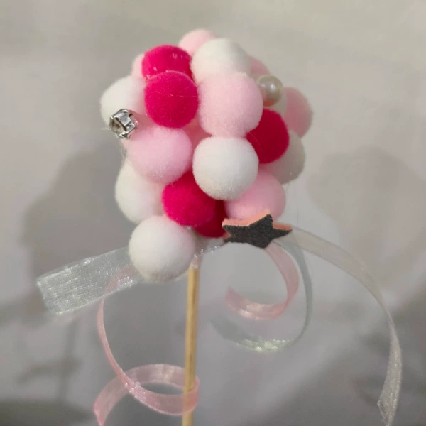 Cd rose red fur ball ribbon