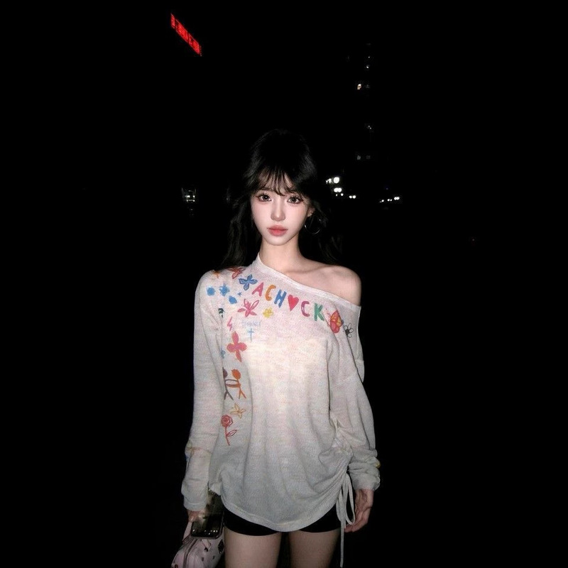 Korean Style Spicy Girl Colorful Lettered One-Shoulder Long-Sleeve T-Shirt for Women, Autumn Lazy Style Unique Sun-Protective Cover-Up Off-Shoulder Top Korean Style Spicy Girl Colorful Lettered One-Shoulder Long-Sleeve T-Shirt for Women, Autumn Lazy Style Unique Sun-Protective Cover-Up Off-Shoulder Top