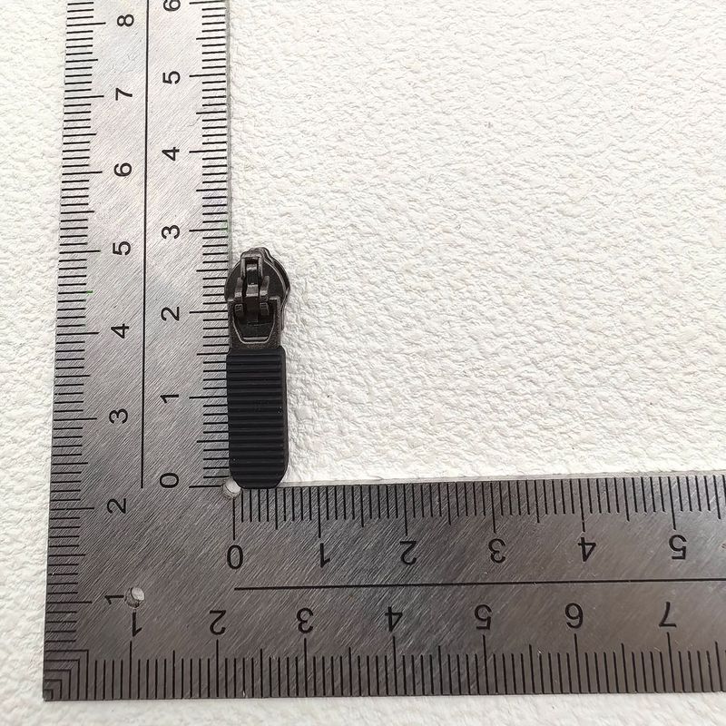 尼龙拉链头 3号尼龙注胶弹簧皮拉头户外运动休闲服装箱包反穿拉头|undefined