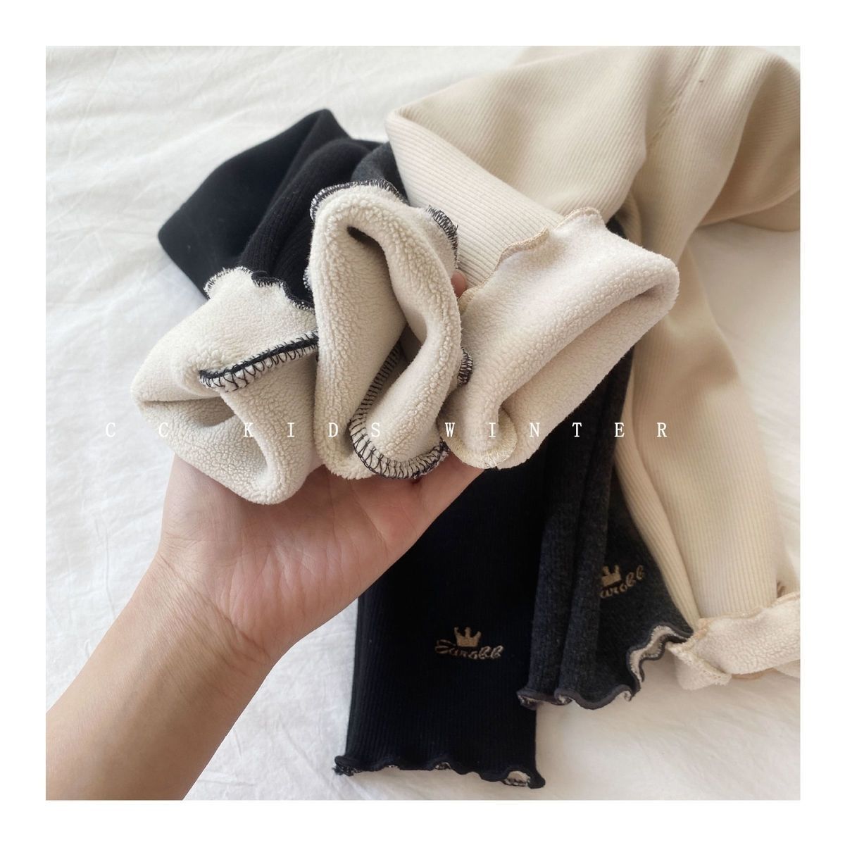 Otoño e invierno Nuevo de terciopelo infantil hongo rollo polainas forrado de lana/no forrado de lana bordado de una sola pieza de terciopelo cálido pantalones de las niñas