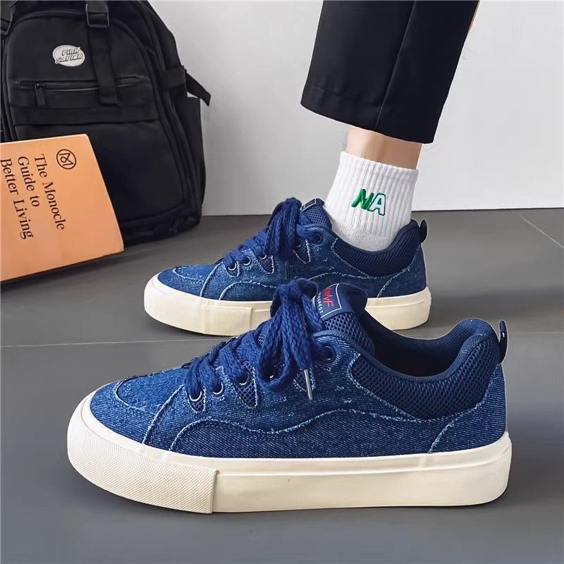 Versión coreana de las zapatillas de deporte de diseño de nicho de ocio para estudiantes, marea 2025 nuevo estilo Harajuku, estilo de Hong Kong, zapatillas de deporte de fondo plano para mujer
