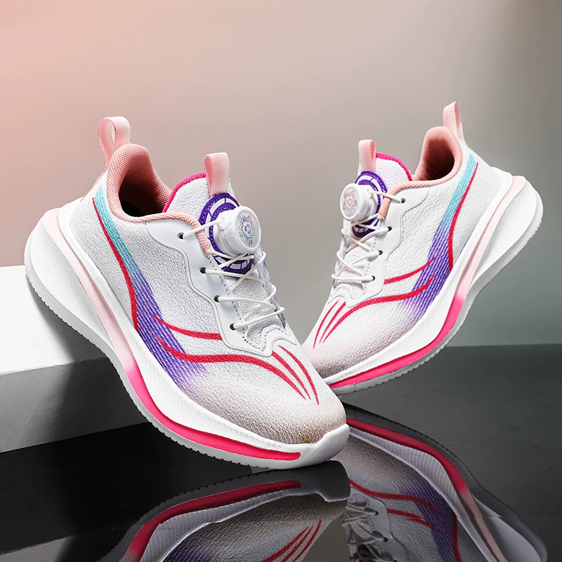 2024 Летняя сетчатая детская обувь для бега красного кролика Вращающаяся пряжка Низкая повседневная спортивная обувь для мальчиков и девочек среднего и старшего возраста