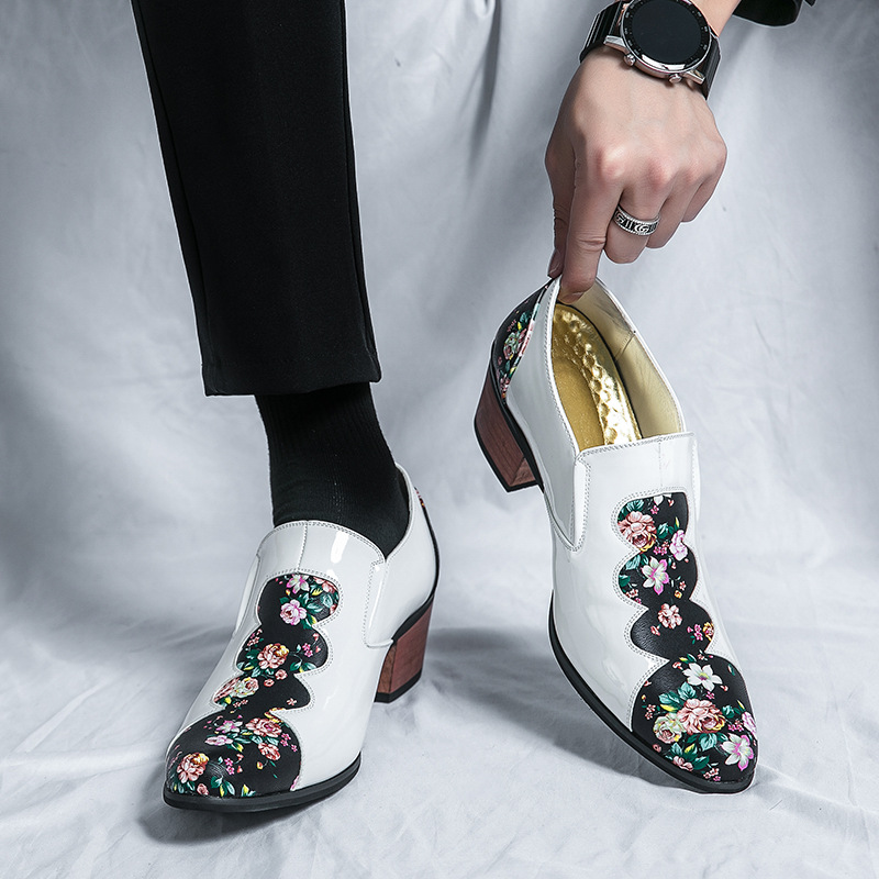 Botas de hombre puntiagudas de tacón alto de talla grande transfronteriza para hombres Doudou con pies de otoño e invierno Zapatos perezosos de un solo pedal de la marca coreana