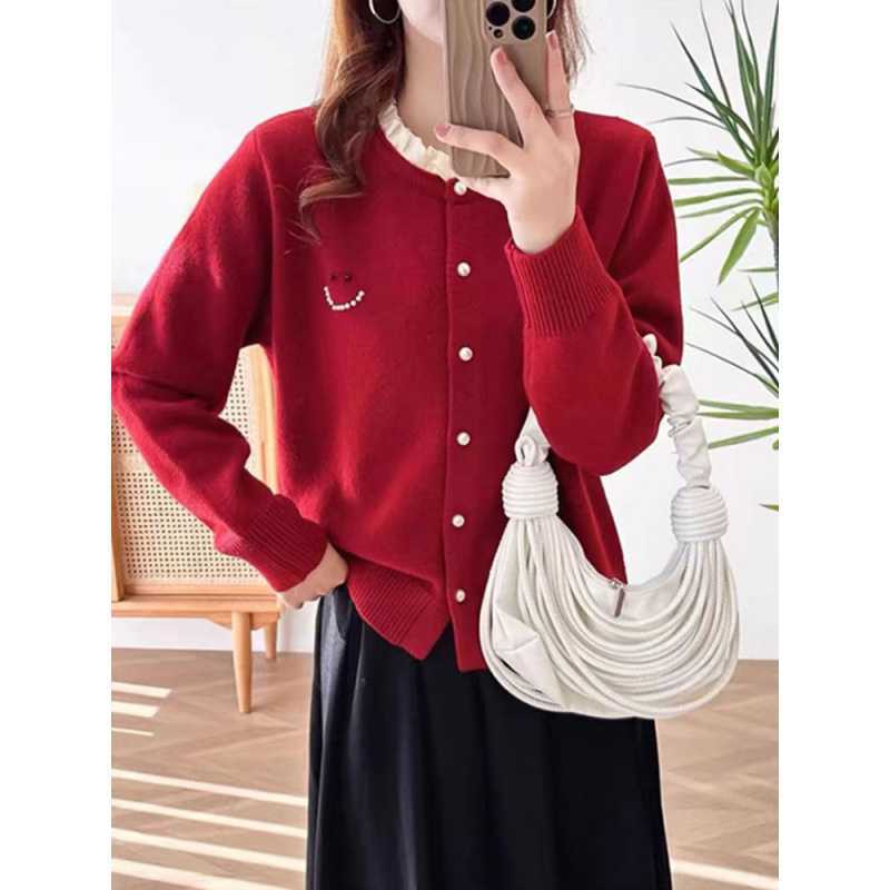 Long-sleeve with a round collar