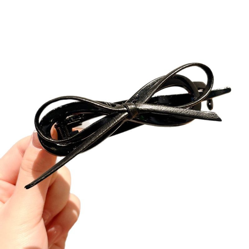 Temperamento abrazadera de cabello de arco para mujeres 2025 nuevo estilo de alto nivel de cabello de torsión abrazadera de cabello de cabello de cabeza