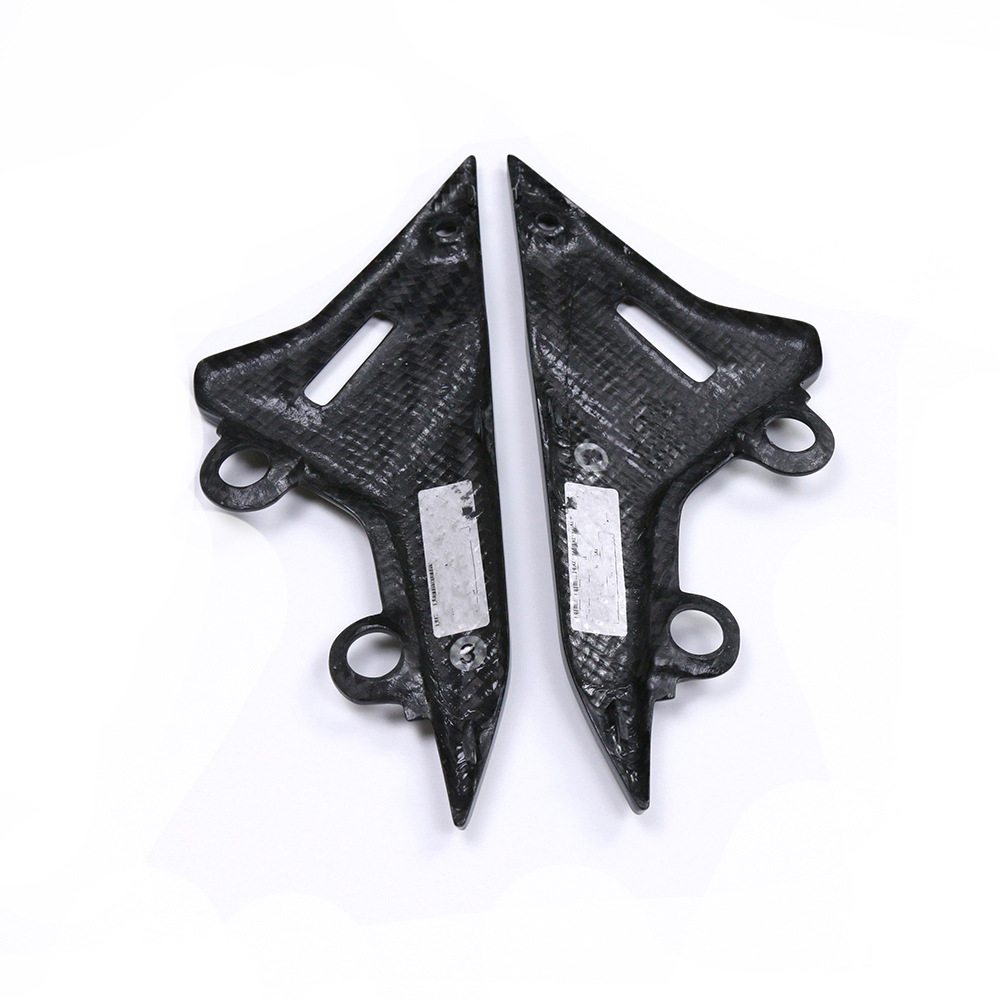 Suitable for CFMOTO spring wind 800NK sharp + modified carbon fiber shell accessories one-piece lower decorative plate cover