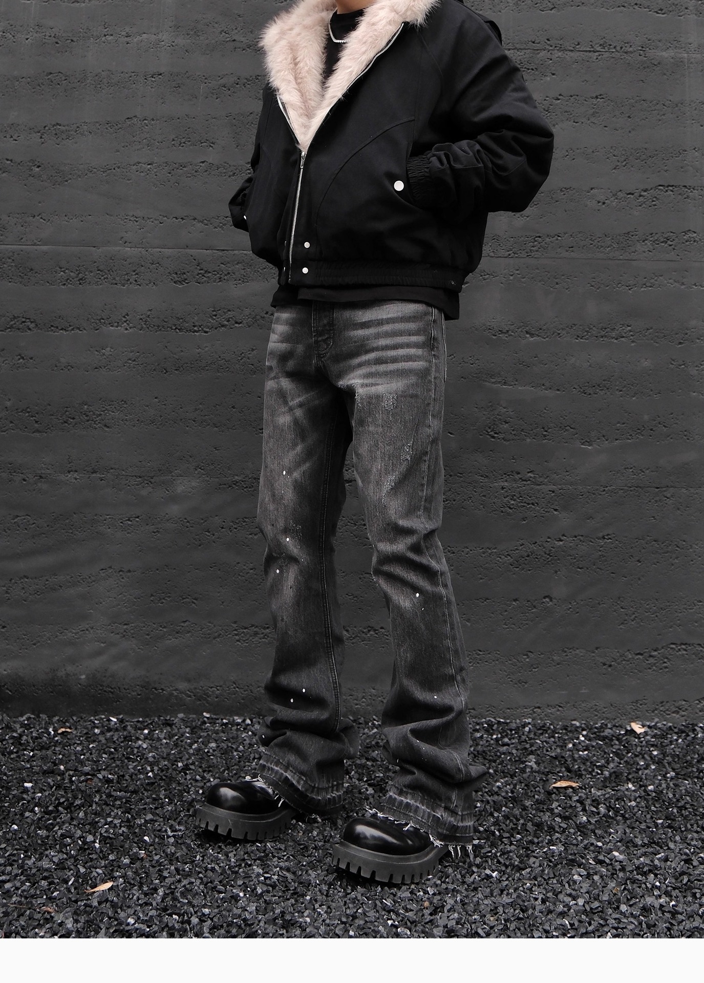 Men's Retro Ink Splashed Straight Leg Jeans With Raw Edge Detail_voghion.com