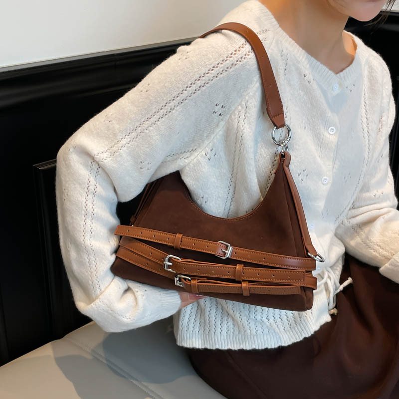 Bolsas de mujer transfronterizas para trabajar, bolsas de brazo para viajar, bolsas de hombro casuales de 2025 nuevas chicas calientes, bolsas de bolsas de bolsillo de mano