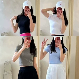 0家2025新款修身短款T恤女夏季纯色显瘦百搭运动辣妹风短袖上衣