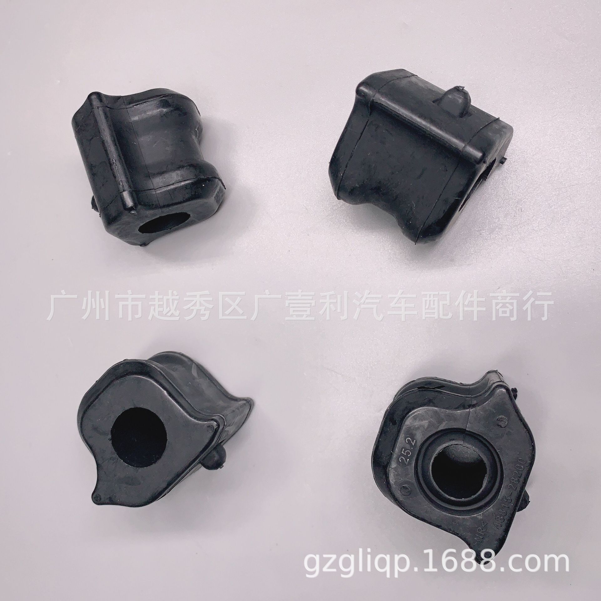 Suitable for 48815-28200 48815--0f040 ELFA GGH20 GSR50 front parallel Rod rubber sleeve LH