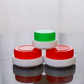 塑料瓶、壶;其他塑胶零件;塑料罐