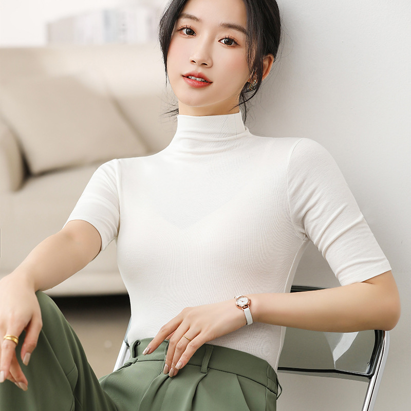 하얀색