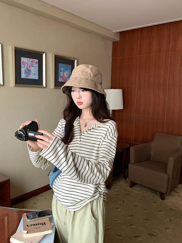 慵懒风条纹蕾丝拼接连帽长袖T恤女2025年早秋设计感纽扣宽松上衣|undefined