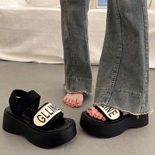 厚底高跟凉鞋女夏季外穿高级感2025新款百搭绝美配裙子罗马坡跟鞋