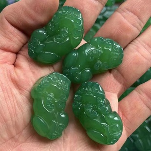 Green chalcedony agate pendant Brazilian chalcedony pendant green jade pendant factory wholesale