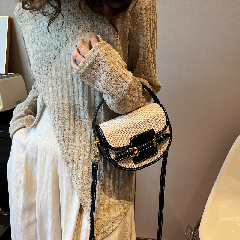 Bags for women 2024 cross border trend new canvas contrast color hand held saddle bag niche high end shoulder messenger bag_voghion.com