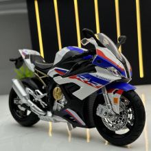 ��һ�Ͻ�Ħ�г�1��12����S1000RR����ģ�ͷ����ƹ���߳�ģ�Ͱڼ�