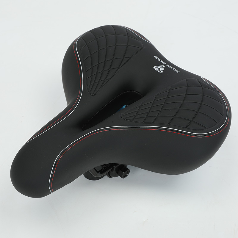 916柔软舒适防震山地车自行车鞍座坐垫 尾部警示灯单车配件座包