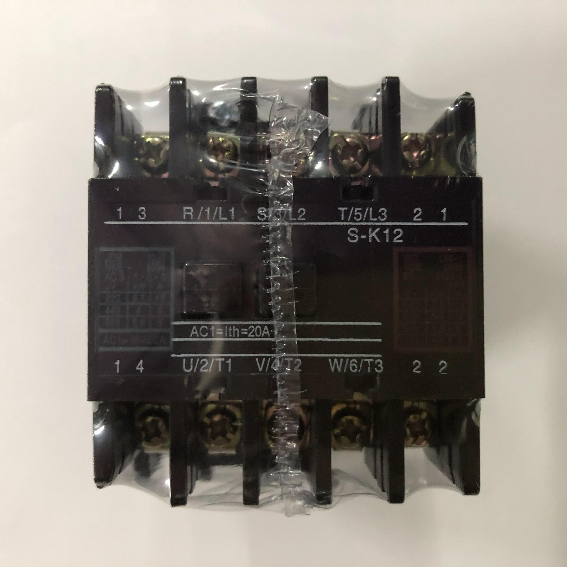 原装正品S-K12 AC220V 50/60Hz三级交流接触器