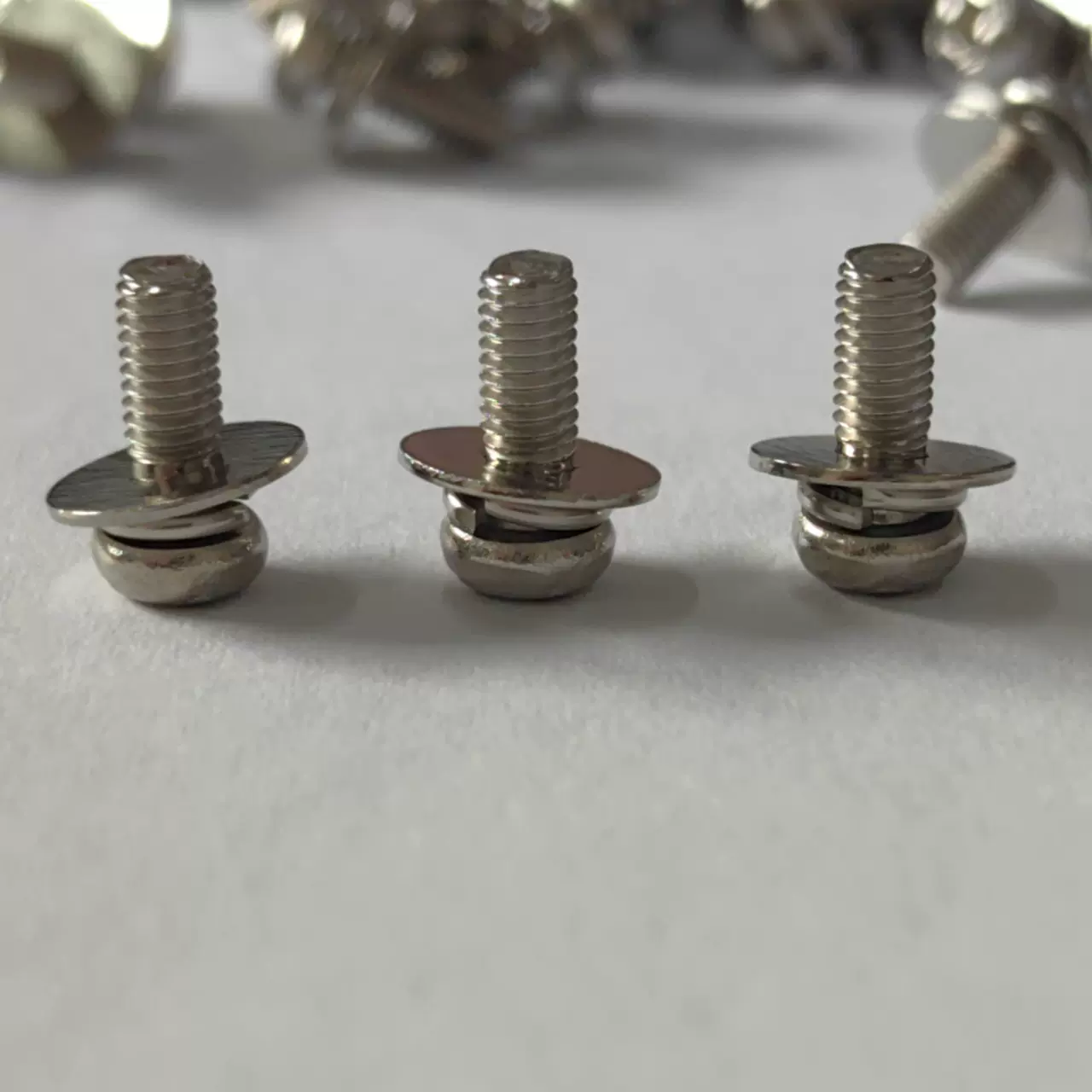 镀镍9074.8三组合螺丝十字圆头组合螺丝钉盘头带平垫弹垫组合螺丝