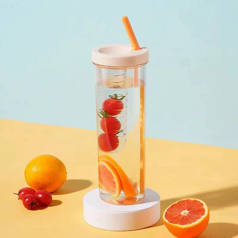 Filter Bottle 700 ml, shatterproof plastic with infuser straw, wet & dry separation