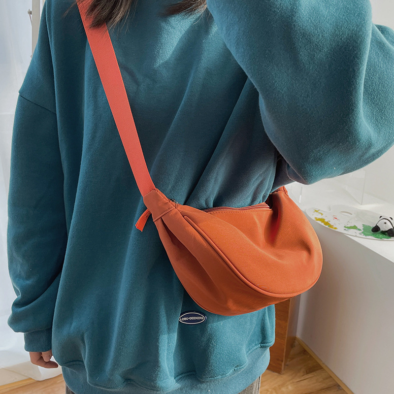 Nylon Crossbody Bag Women's 2021 New Fashionable Dumpling Bag Lightweight Small Satchel Underarm Bag Single Shoulder Nylon Cloth Bag