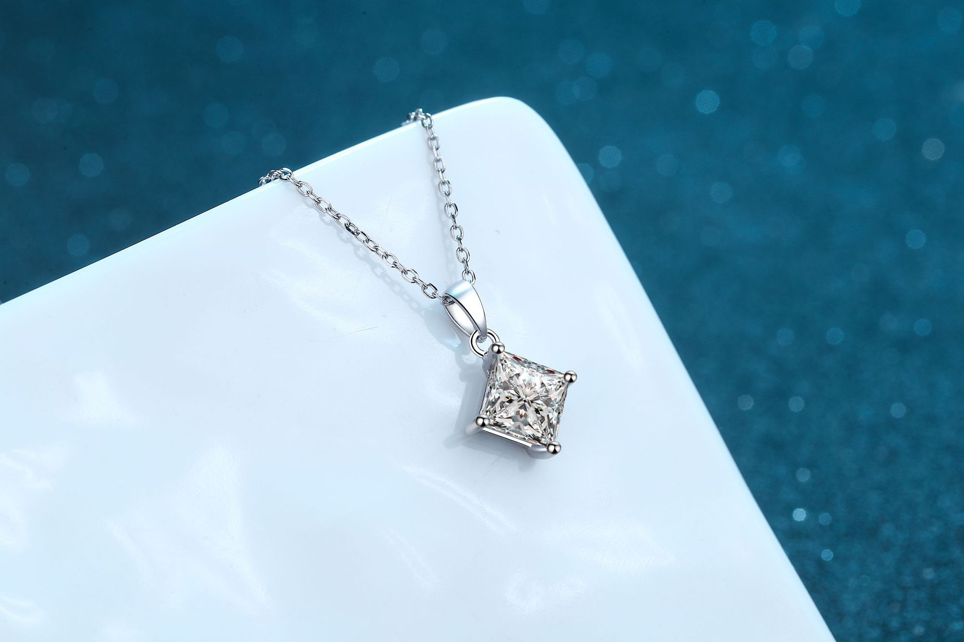 Simple Style Square Sterling Silver Moissanite Pendant Necklace In Bulk display picture 2