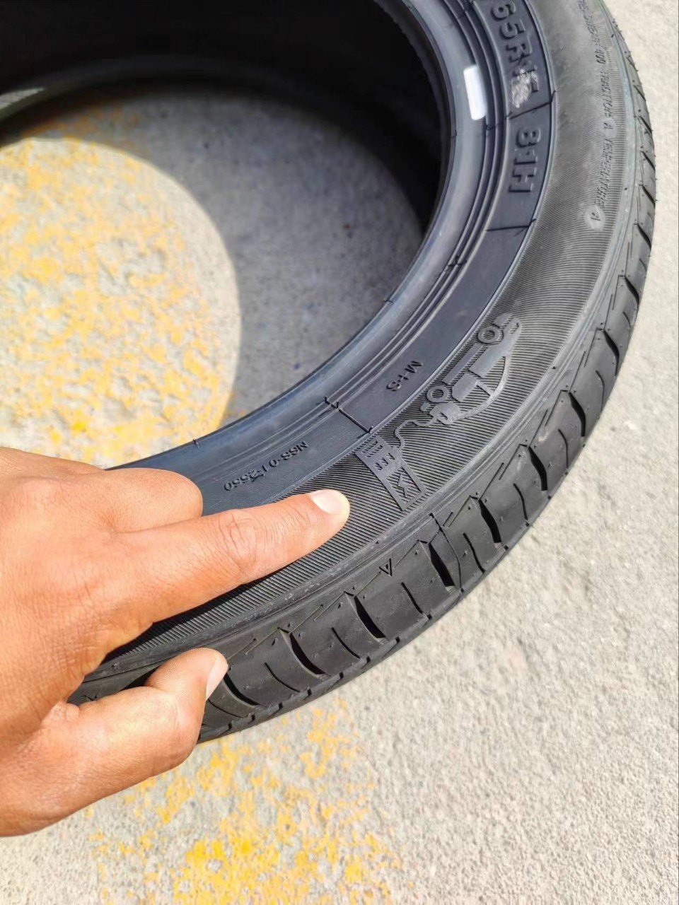 Brand New Tires 165/65R15, Wear-Resistant for New Energy Evs, Compatible with Leapmotor T03, Chery Little Ant, Byd Seagull