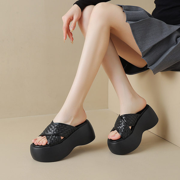 Dép sandal nữ xỏ ngón đế bệt quai đan chéo mùa hè — Màu đen, Màu vàng, Màu bạc