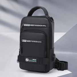 男士斜挎包;男士单肩包;男士胸包