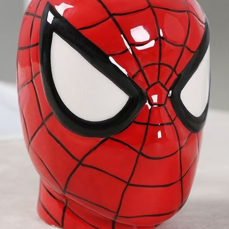 Spider-Man taza de cerámica taza creativa extraña taza de agua de dibujos animados dormitorio resistente a altas temperaturas gracioso nuevo