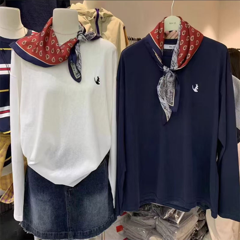 シルクタオルの小さい方のタオルの女性の百合の装飾のマフラーは服の店の秋の服とシャツの糸の服の腰の実のマフラーの現物を配合します。|undefined