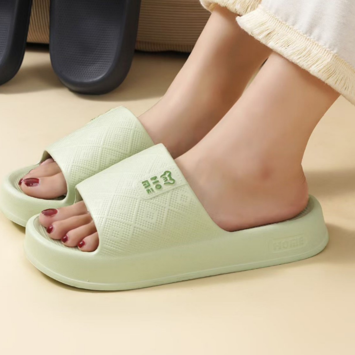 연한 녹색【집】