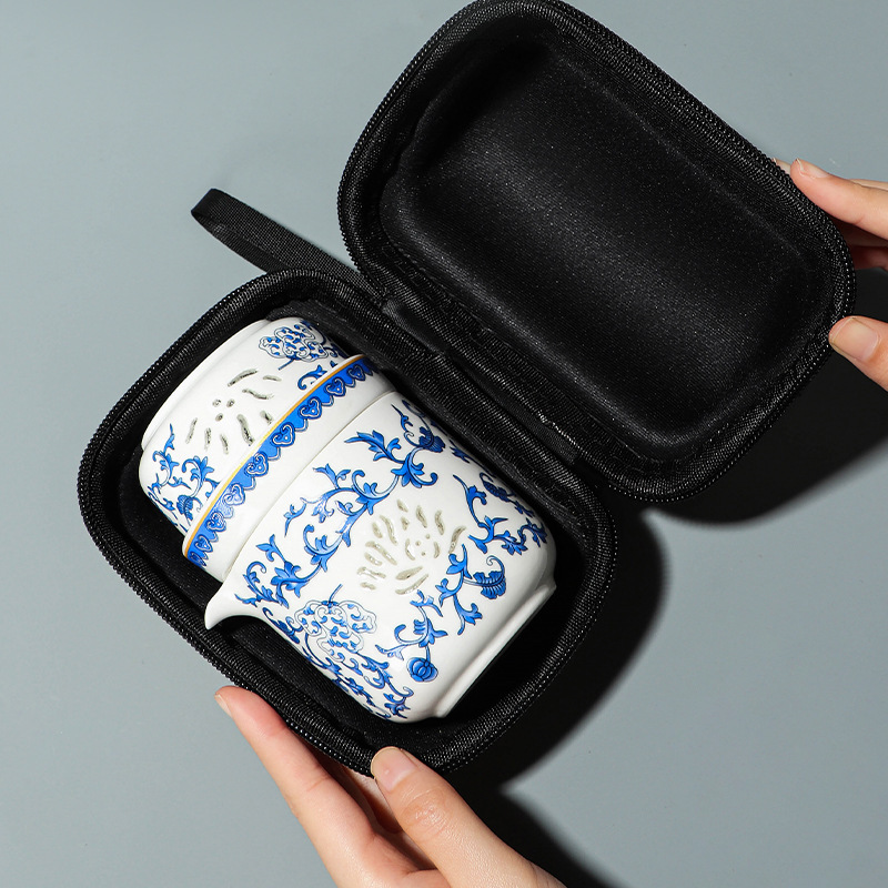 エナメル色の白い磁器の精巧な旅行の茶器のセットの携帯用の快客の杯の1つの壺の3杯の車載の屋外の茶器|undefined