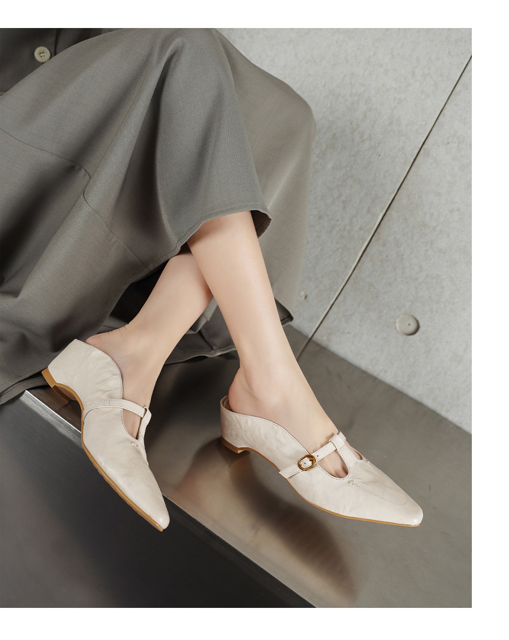 Dép mule nữ da cừu mũi nhọn quai chữ T gót thấp — đen chi tiết 8