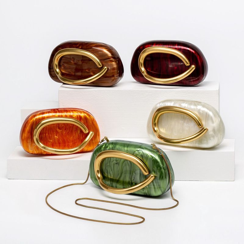2025 Women's European and American New Shoulder Crossbody Bag Shaped Shell Acrylic Bag Fashion Wedding Dinner Clutch Bag 2025 Women's European and American New Shoulder Crossbody Bag Shaped Shell Acrylic Bag Fashion Wedding Dinner Clutch Bag