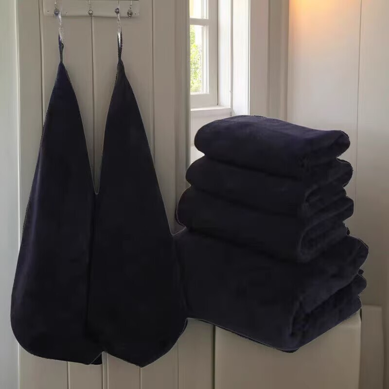 Black Cleaning Cloth with Hanging Strap, Absorbent and Lint-Free, Special Square Towel for Kitchen and Bar Counter Cleaning and Hygiene Black Cleaning Cloth with Hanging Strap, Absorbent and Lint-Free, Special Square Towel for Kitchen and Bar Counter Cleaning and Hygiene
