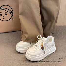 厚底增高休闲板鞋女2026新款潮流百搭高颜值轻便舒适小白鞋子