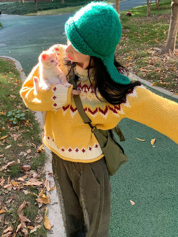 Vintage Christmas Jacquard Design Crewneck Sweater Female Students Autumn and Winter Loose Atmosphere Thickened Sweater Trendy