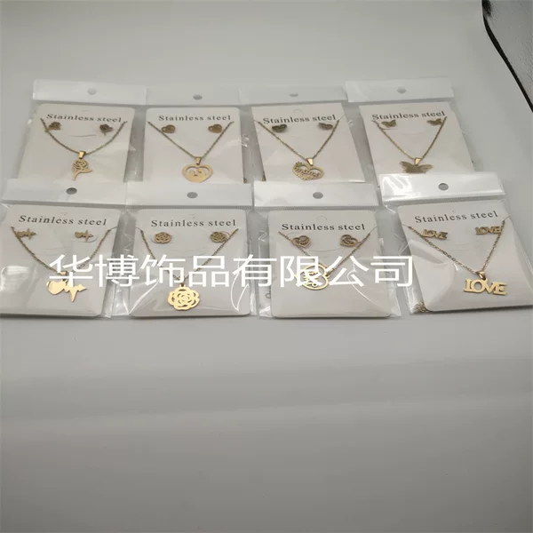 Cross-border new stainless steel oil pressure earrings European and American fashion three-dimensional irregular stripe solid round ear buckle
