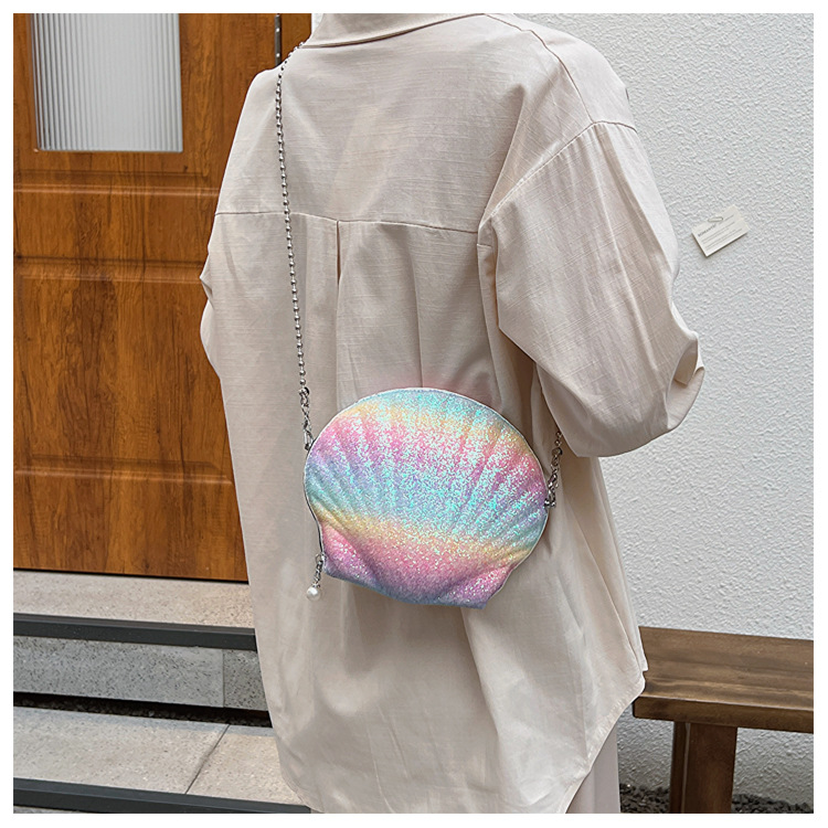 Women's Medium Pu Leather Gradient Color Solid Color Elegant Streetwear Sequins Zipper Crossbody Bag display picture 5