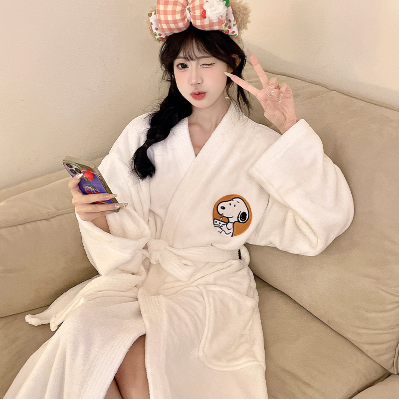 Japanese-Style Coral Fleece Absorbent Quick-Dry Bathrobe Autumn and Winter Cartoon Strawberry Bear Women's Warm Fleece Bath Towel Kimono Bathrobe